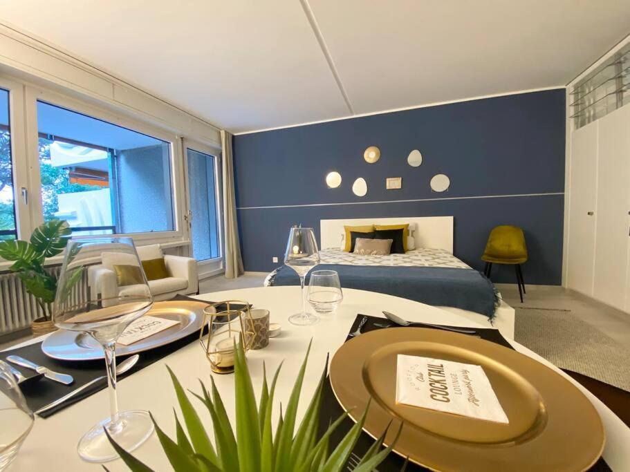 Luganersee, Pool, Strand, Parkplatz, Suite Bissone Luaran gambar